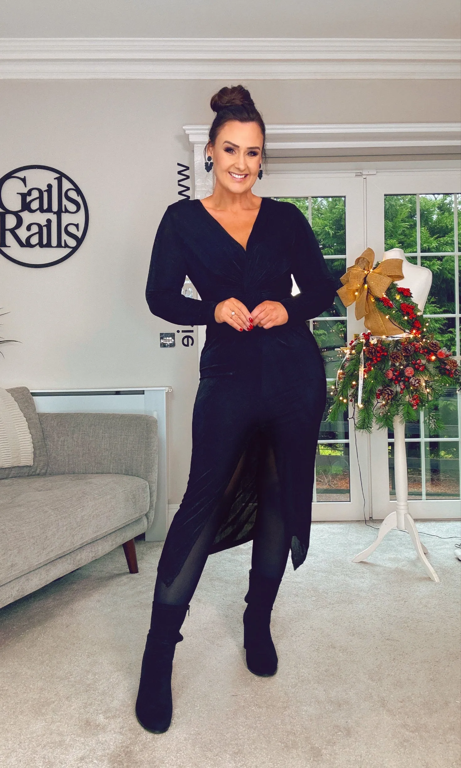 BLACK FITTED TIE WAIST STRETCH DRESS