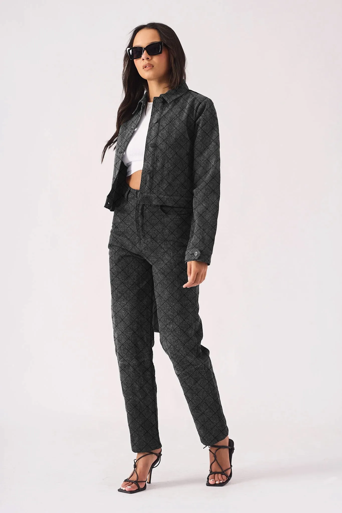 CROPPED DENIM JACKET - BLACK ACID WASH