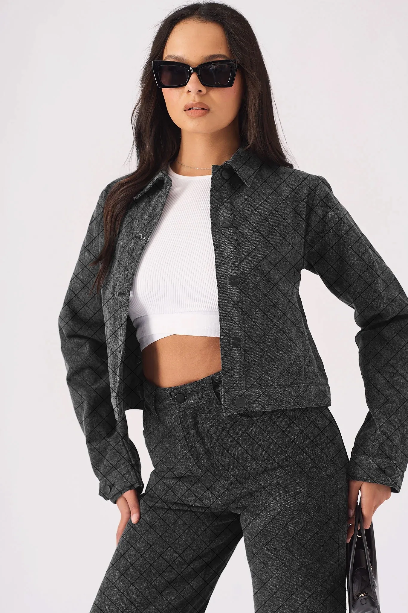 CROPPED DENIM JACKET - BLACK ACID WASH