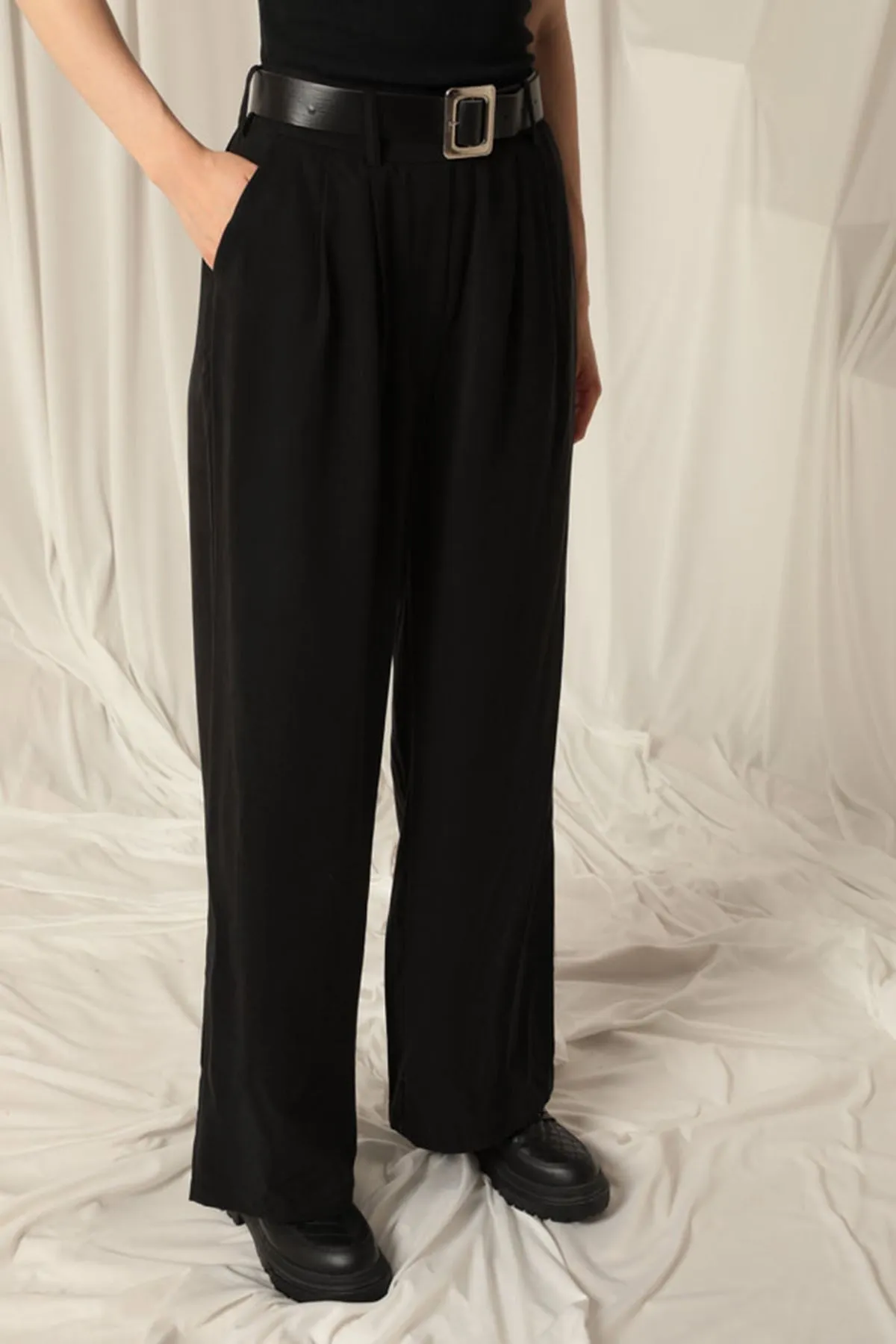 KKT Tencel Fabric Woven Women's Black Trousers - Viladecáns