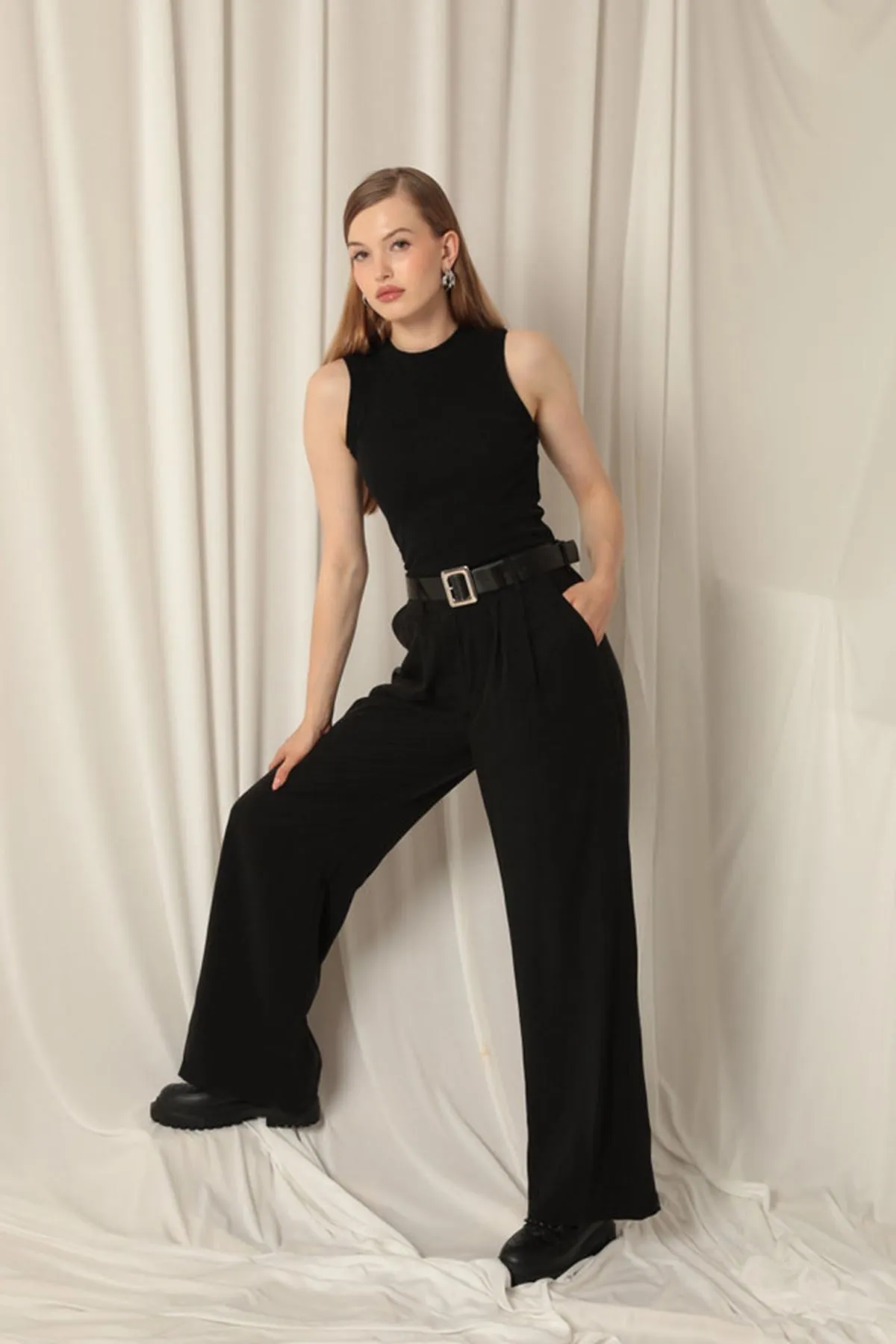 KKT Tencel Fabric Woven Women's Black Trousers - Viladecáns