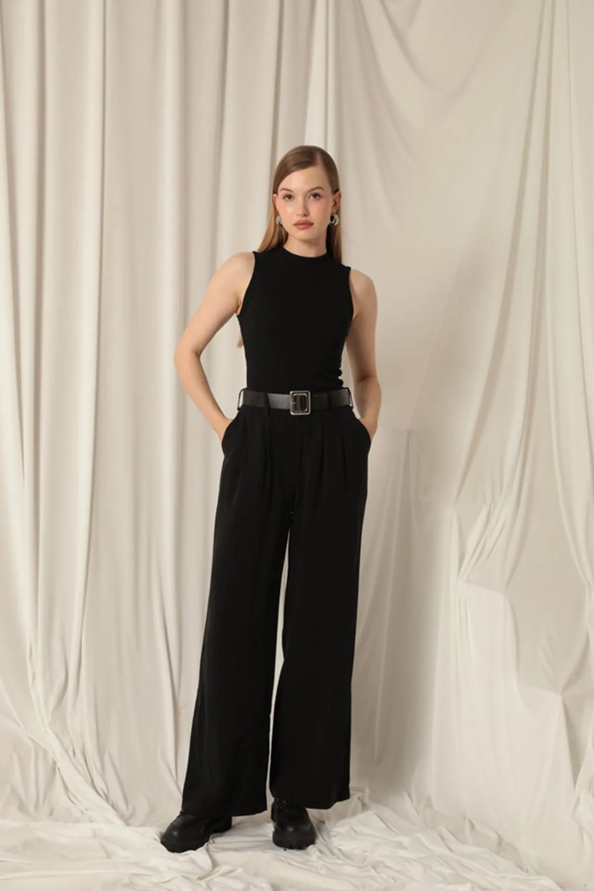 KKT Tencel Fabric Woven Women's Black Trousers - Viladecáns