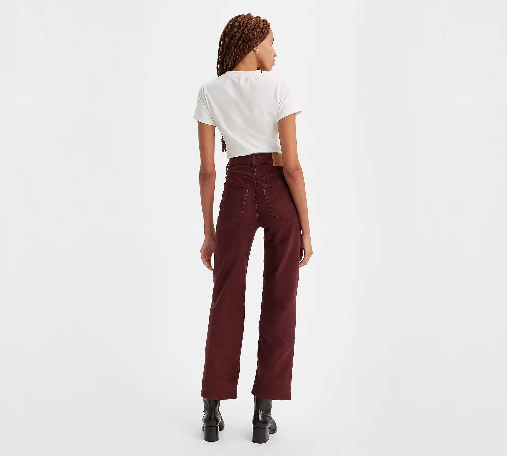 Levi's - Ribcage Straight Ankle Curdoroy in Decadent Chocolate