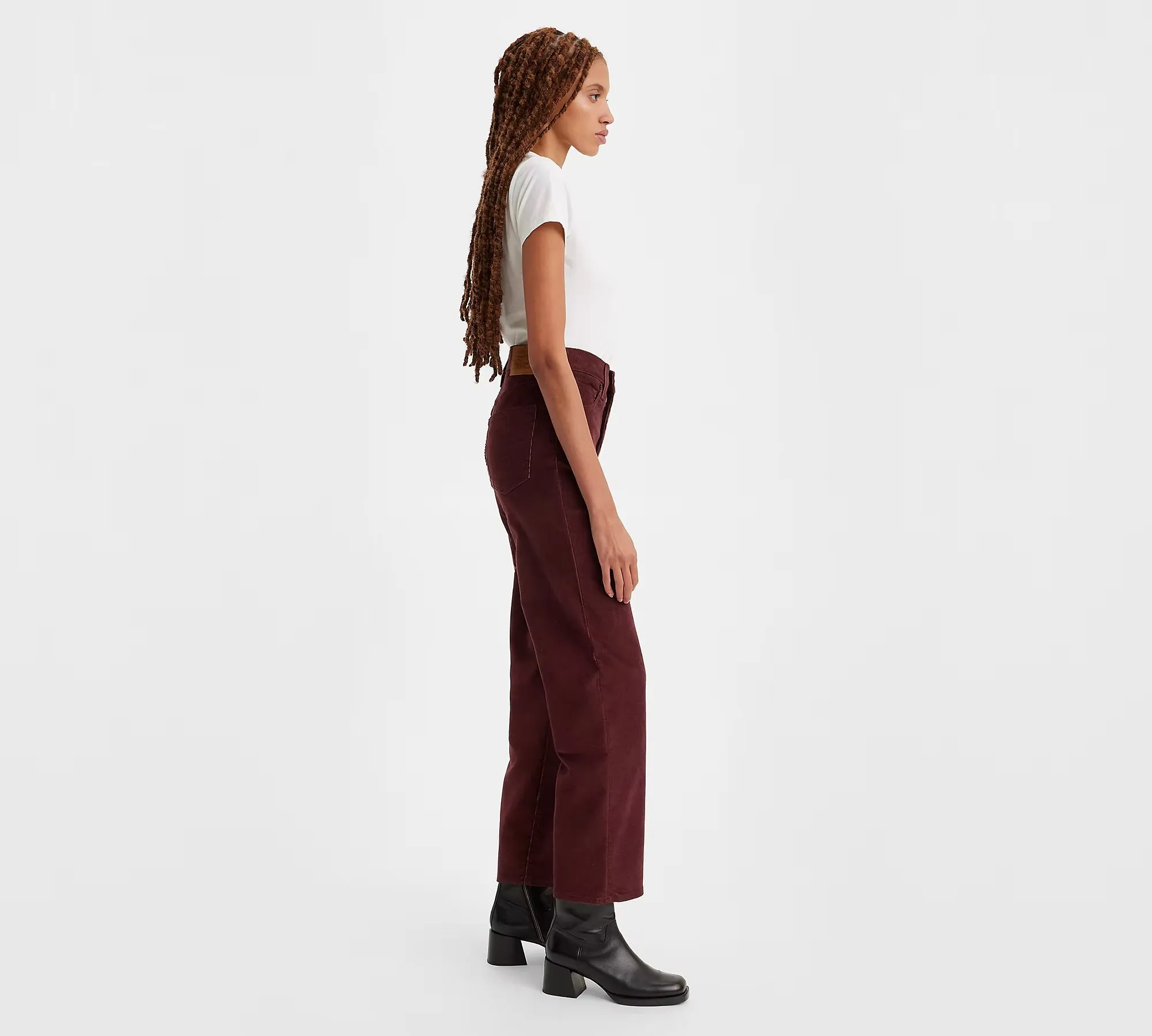 Levi's - Ribcage Straight Ankle Curdoroy in Decadent Chocolate