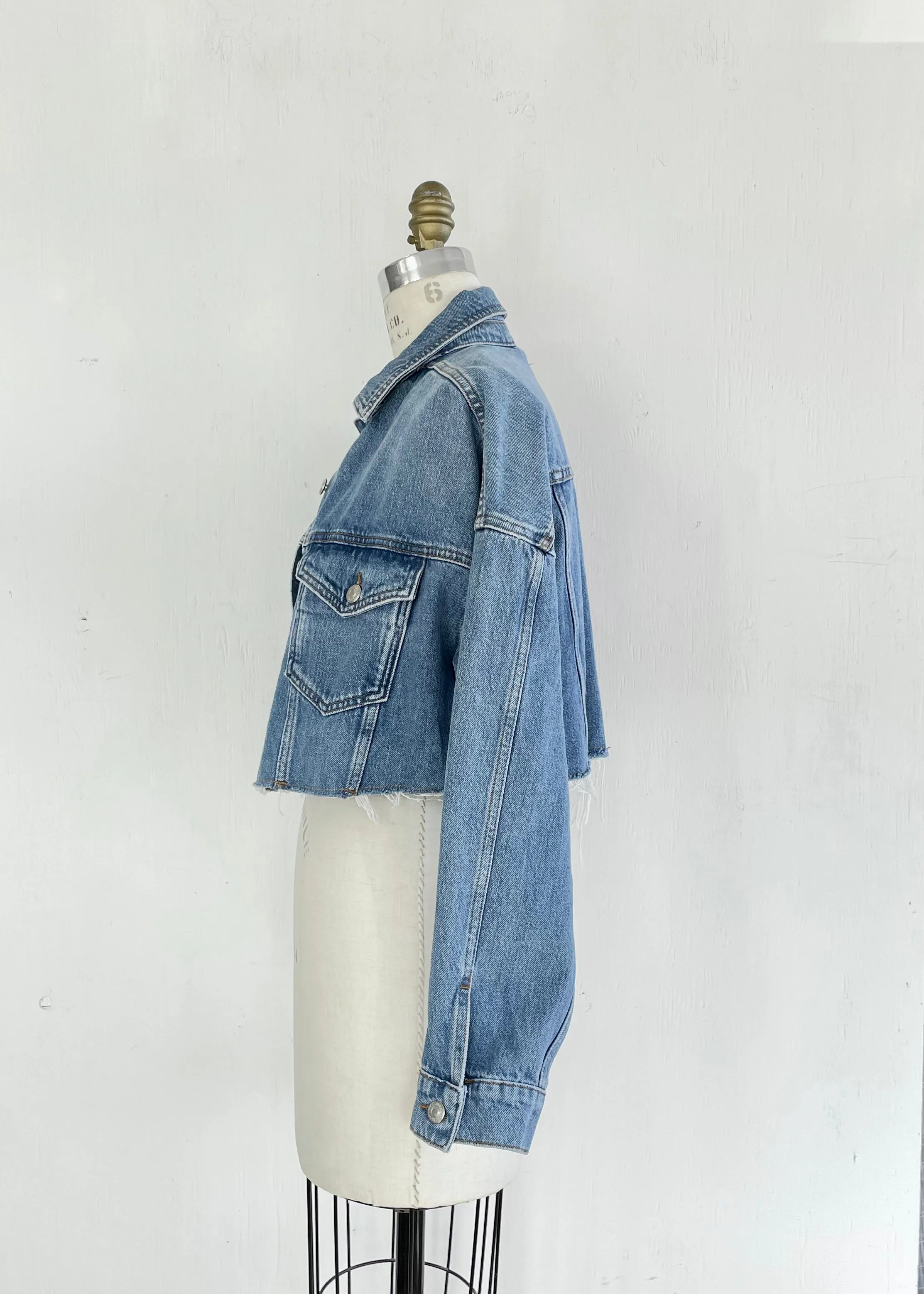 TOPSHOP Women's medium wash cropped denim jacket, 4