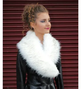 Zarah Luxury White Faux Fur Collar